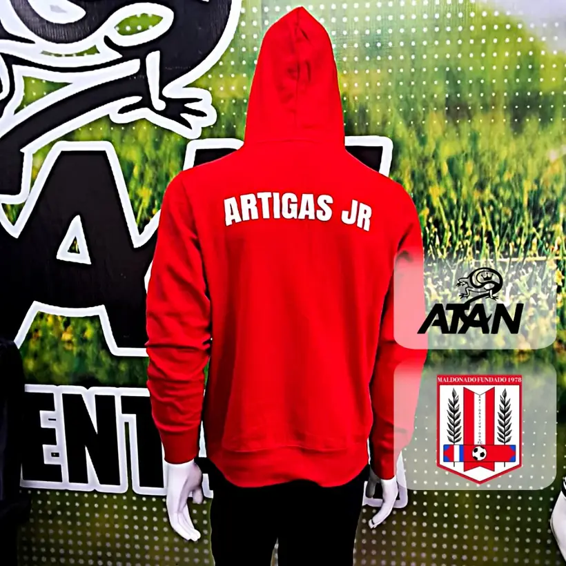 Buzo canguro de Artigas Juniors Fútbol Club confeccionada por ATAN, sublimado total