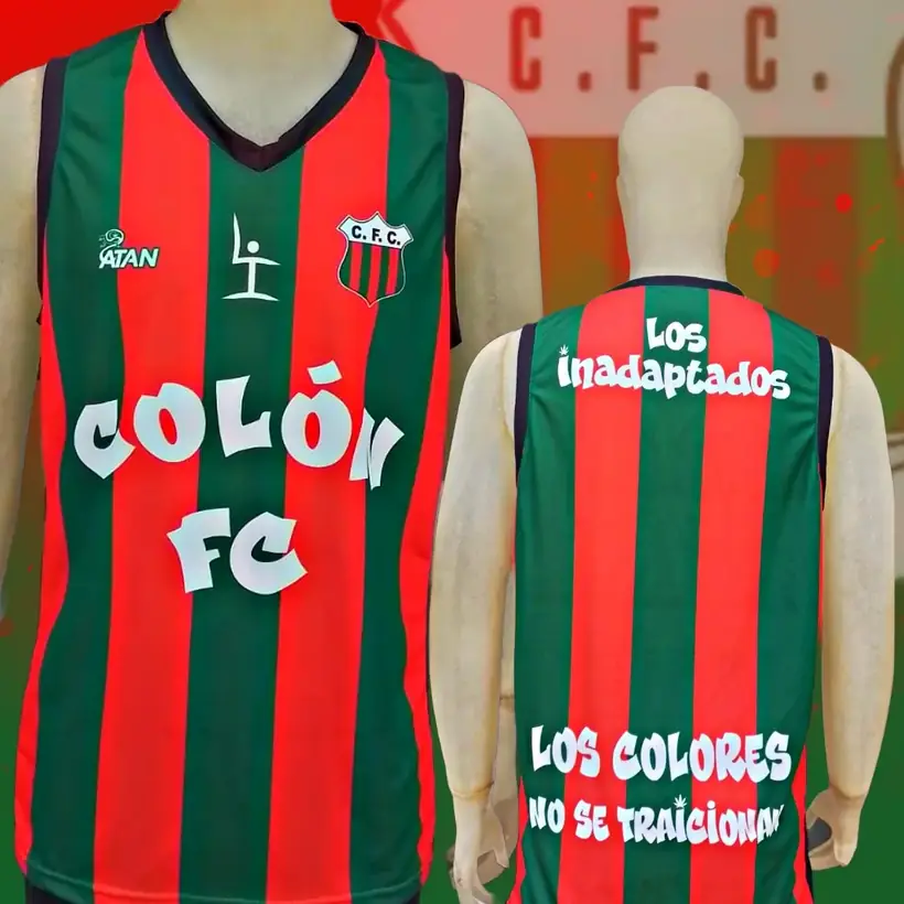 Camiseta de Colón Fútbol Club confeccionada por ATAN, sublimado total