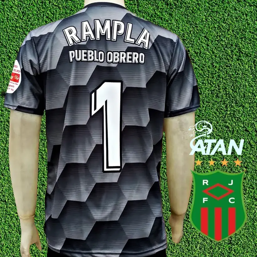 Camiseta de Rampla de Pueblo Obrero confeccionada por ATAN, sublimado total